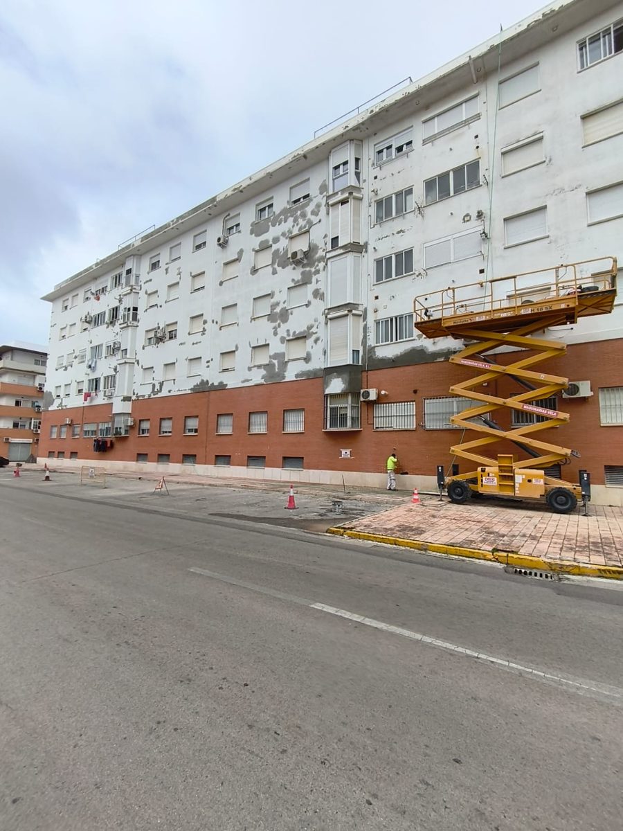 Rehabilitación de fachada de comunidad antes
